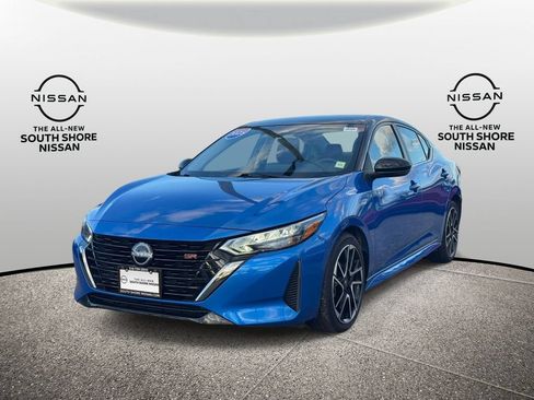 Used 2025 Nissan Sentra SR w/ Trunk Package FWD image 4