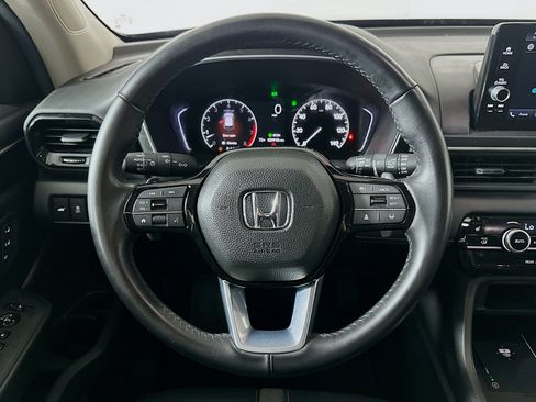 Used 2025 Honda Pilot EX-L image 18