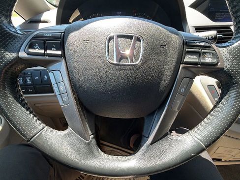Used 2015 Honda Odyssey Touring Elite image 18