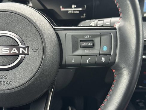 Certified 2025 Nissan Kicks SR image 13