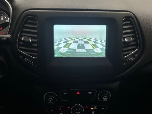 Used 2019 Jeep Compass Latitude w/ Popular Equipment Group image 20