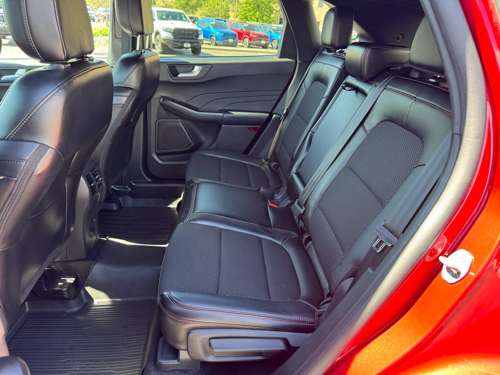 Used 2025 Ford Escape ST-Line w/ Tech Pack #1 AWD/4WD image 10