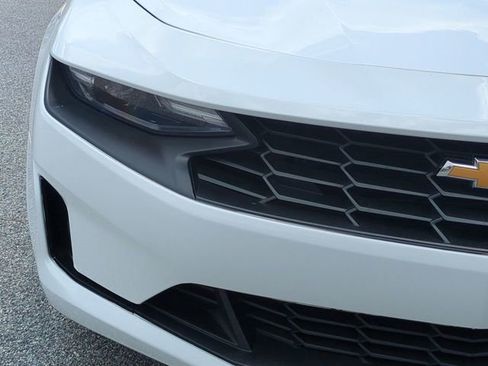 Used 2023 Chevrolet Camaro LT image 10