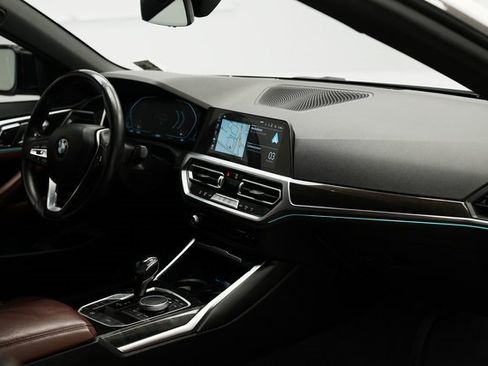 Used 2021 BMW 430i Convertible image 18