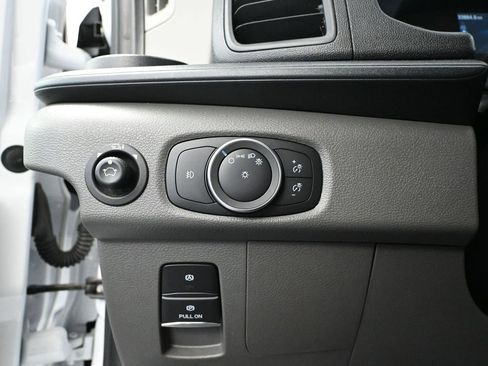 Used 2023 Ford Transit 350 XLT image 30