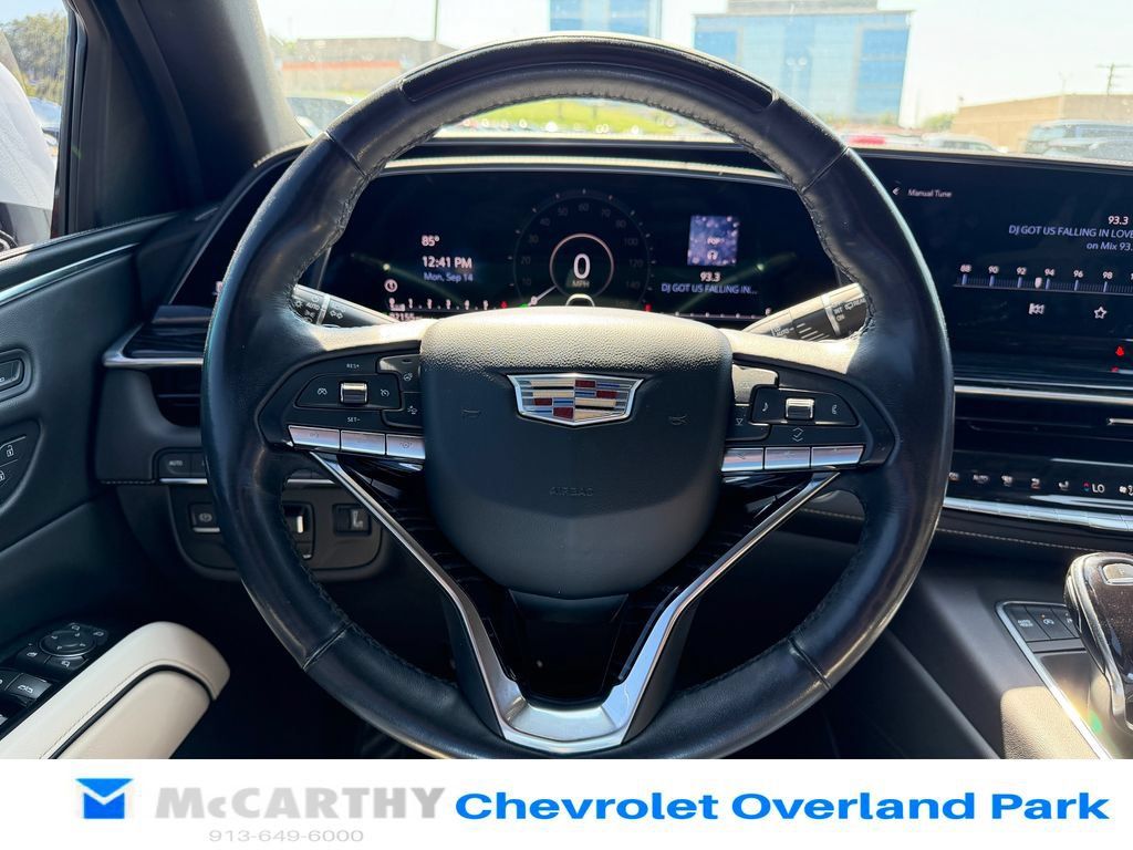 Used 2021 Cadillac Escalade ESV Sport w/ Driver Assist Tech Package AWD/4WD image 12