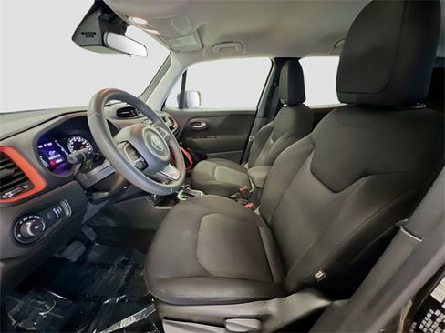 Used 2019 Jeep Renegade Sport image 20