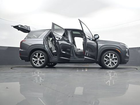 Used 2022 Hyundai Palisade SEL w/ Premium Package FWD image 34