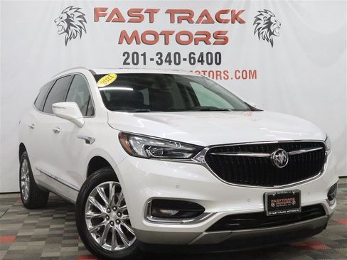 Used 2021 Buick Enclave Premium w/ Sun and Sites Package AWD/4WD image 3