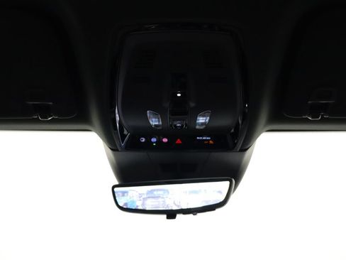 Used 2023 Cadillac Lyriq 2WD image 24