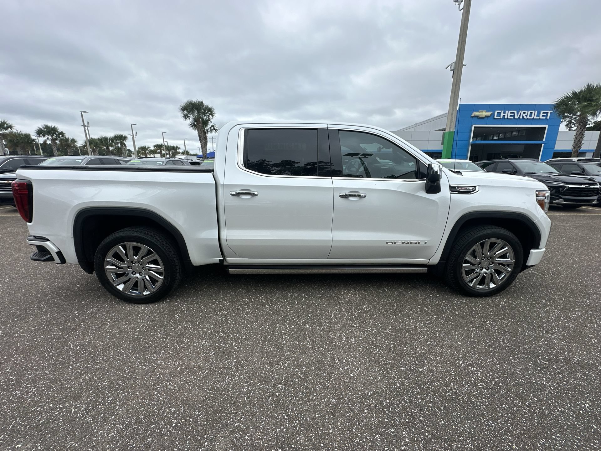 Used 2020 GMC Sierra 1500 Denali w/ Denali Ultimate Package AWD/4WD image 17