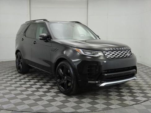 New 2026 Land Rover Discovery Limited Edition image 3