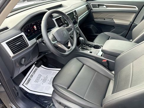 Used 2023 Volkswagen Atlas SE w/ Panoramic Sunroof Package image 26