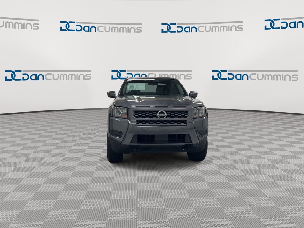 Used 2025 Nissan Frontier SV w/ Tow Package AWD/4WD image 3