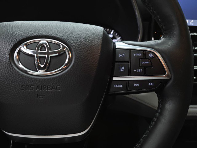 Used 2021 Toyota Highlander Limited AWD/4WD image 24