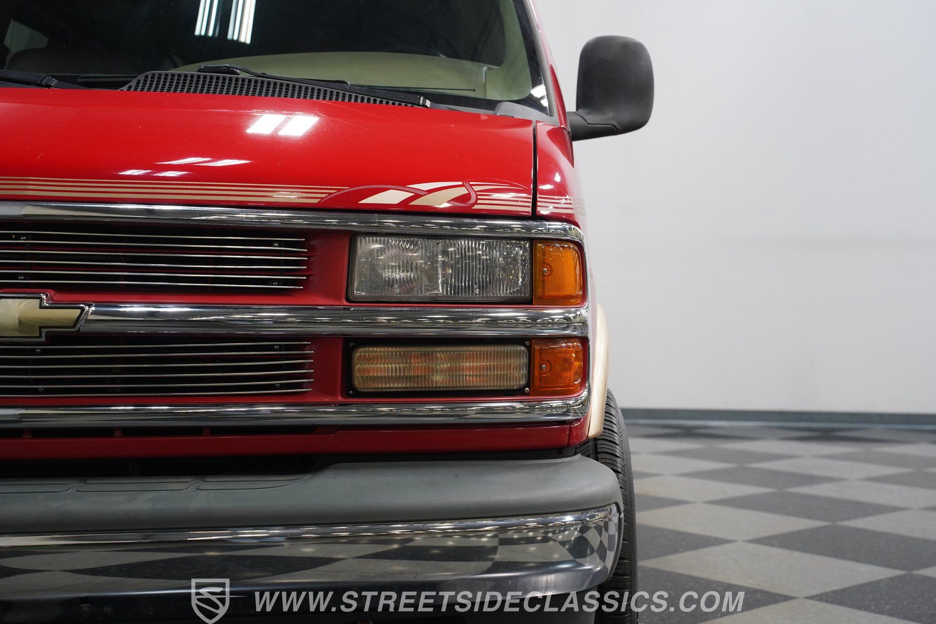 Used 1996 Chevrolet Express 1500 RWD image 19