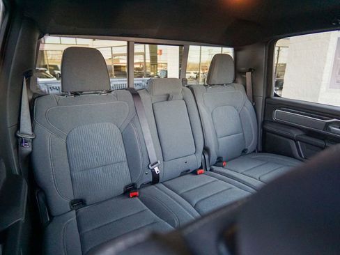 Used 2022 RAM 1500 Big Horn AWD/4WD image 32
