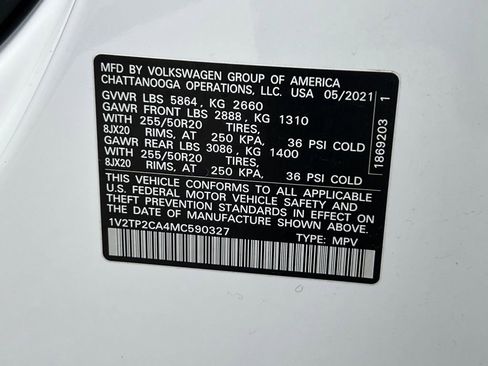 Used 2021 Volkswagen Atlas SEL Premium image 34