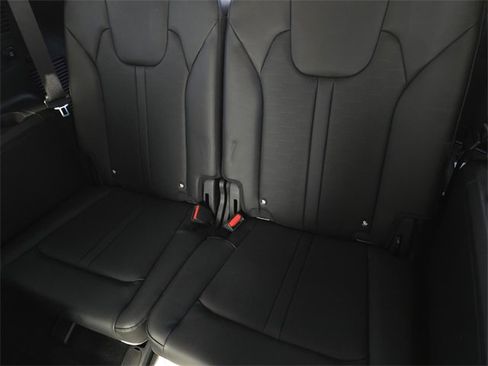 Certified 2025 Kia Sorento EX image 14