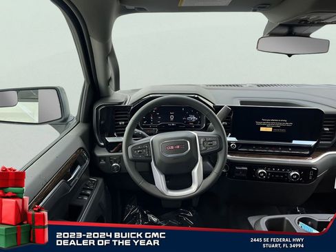 New 2025 GMC Sierra 1500 Elevation image 27