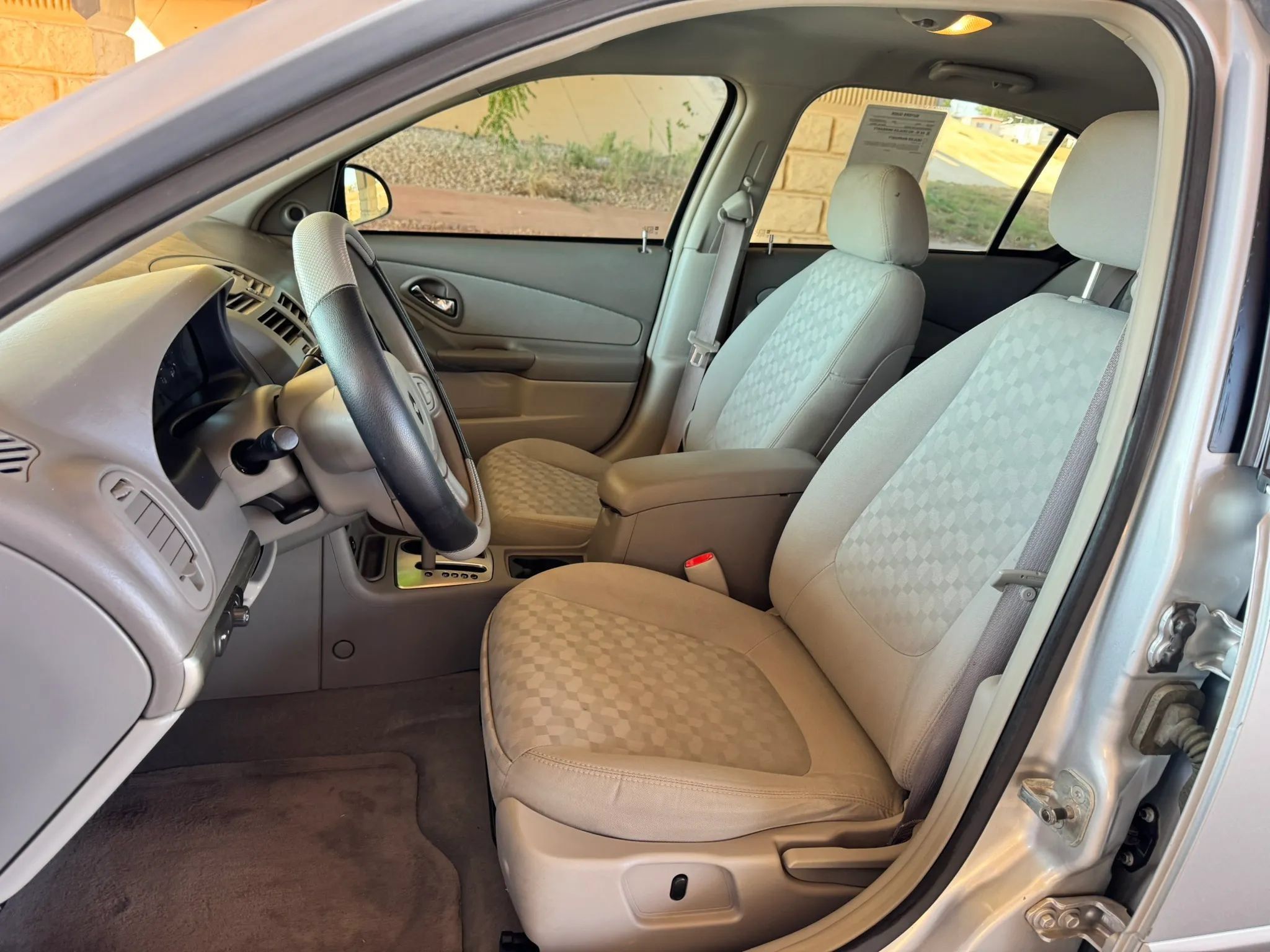 Used 2005 Chevrolet Malibu LS FWD image 11