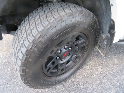 Used 2024 Toyota 4Runner TRD Off-Road image 9