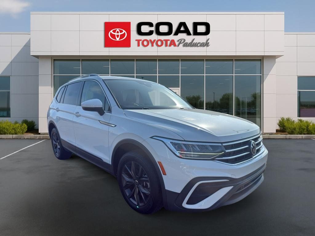 Used 2024 Volkswagen Tiguan SE FWD image 7