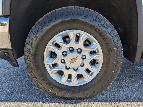 Used 2024 Chevrolet Silverado 3500 LTZ w/ LTZ Plus Package image 10