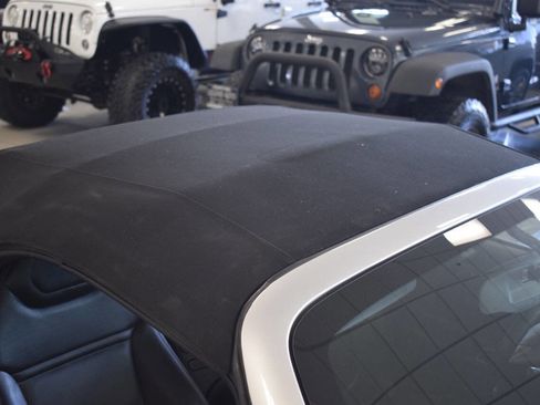 Used 2007 Pontiac Solstice Convertible w/ Premium Package image 56