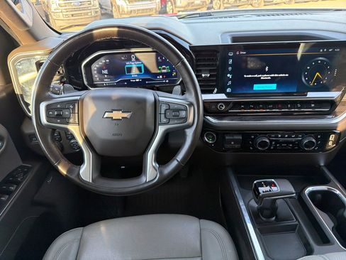 Used 2024 Chevrolet Silverado 1500 LTZ image 27