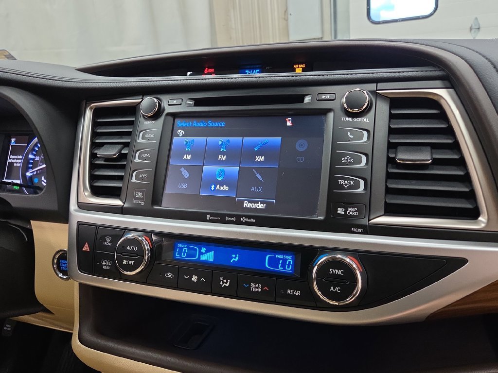 Used 2019 Toyota Highlander Limited Platinum w/ Protection Package #3 AWD/4WD image 16