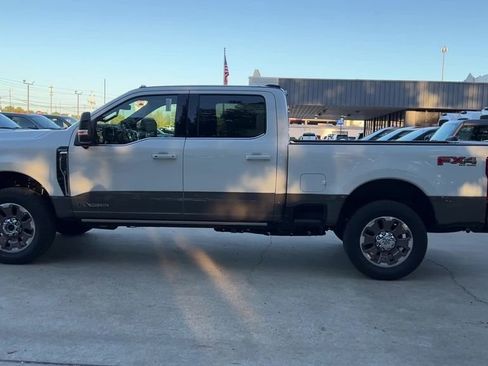 New 2026 Ford F250 King Ranch w/ FX4 Off-Road Package image 3