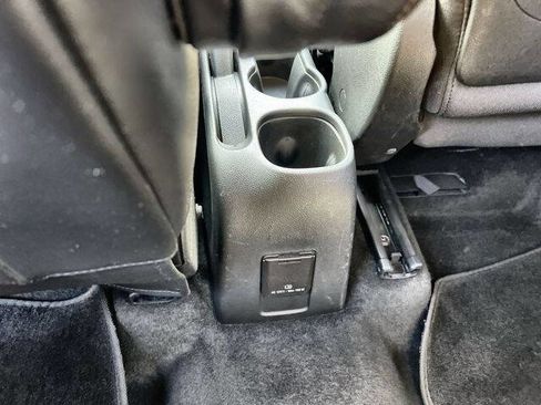 Used 2018 Chevrolet Trax LT w/ LT Convenience Package FWD image 21