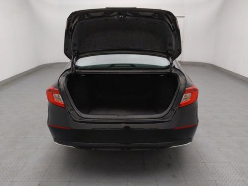 Used 2020 Honda Accord EX image 29