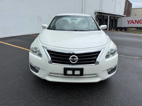 Used 2015 Nissan Altima 2.5 S w/ Power Driver Seat Package FWD image 9