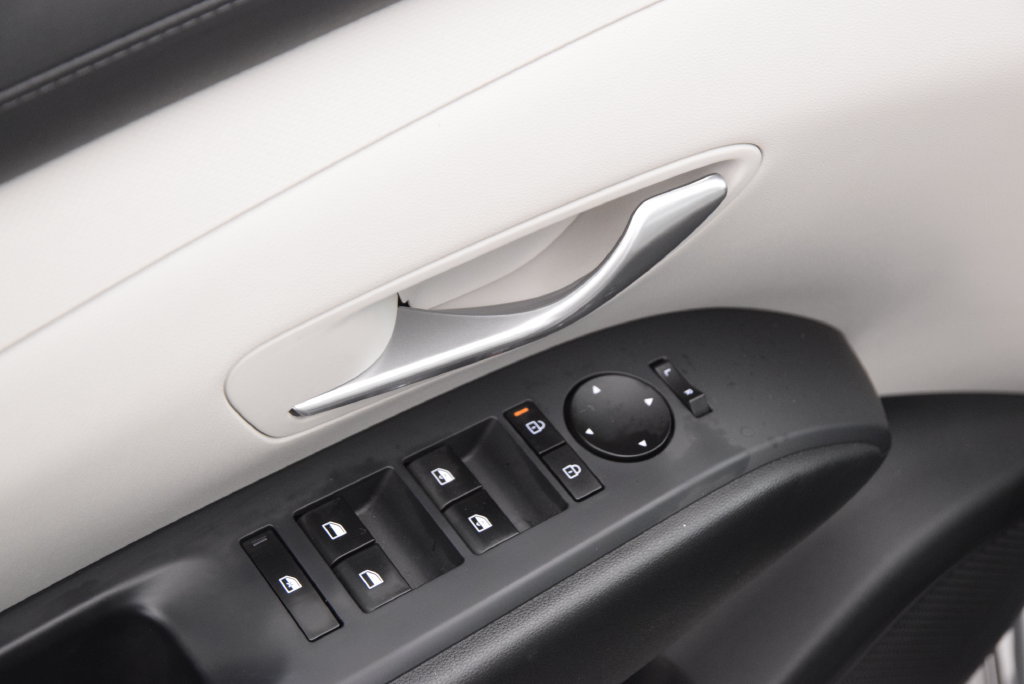 Used 2025 Hyundai Tucson SEL FWD image 21