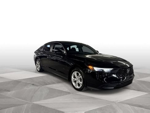 Used 2025 Honda Accord LX image 2