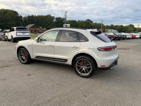 Used 2022 Porsche Macan S AWD/4WD image 4