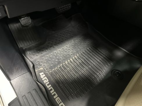 Used 2020 Toyota 4Runner Limited image 17