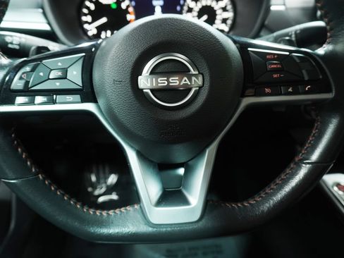 Used 2024 Nissan Altima 2.5 SR FWD image 16