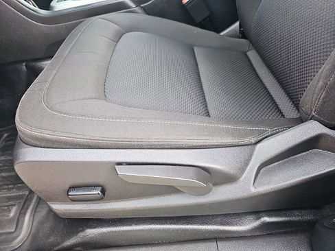 Used 2022 Chevrolet Colorado LT w/ Fleet Safety Package image 28