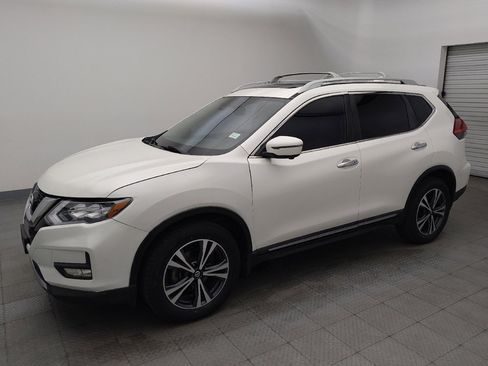 Used 2017 Nissan Rogue SL w/ SL Premium Package AWD/4WD image 2