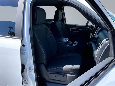 Certified 2026 RAM 2500 Big Horn AWD/4WD image 16