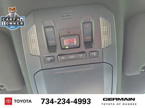Used 2021 Toyota Highlander XSE FWD image 30