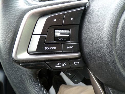 Used 2020 Subaru Forester Premium AWD/4WD image 31