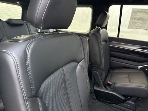 New 2026 Jeep Grand Wagoneer 4WD image 33