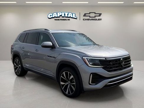 Used 2024 Volkswagen Atlas SEL Premium R-Line image 7