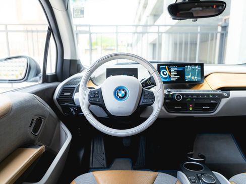 Used 2015 BMW i3 w/ Range Extender image 38