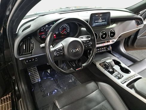 Used 2021 Kia Stinger GT2 AWD/4WD image 17