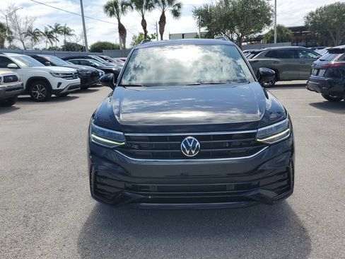 Certified 2023 Volkswagen Tiguan SE R-Line FWD image 10
